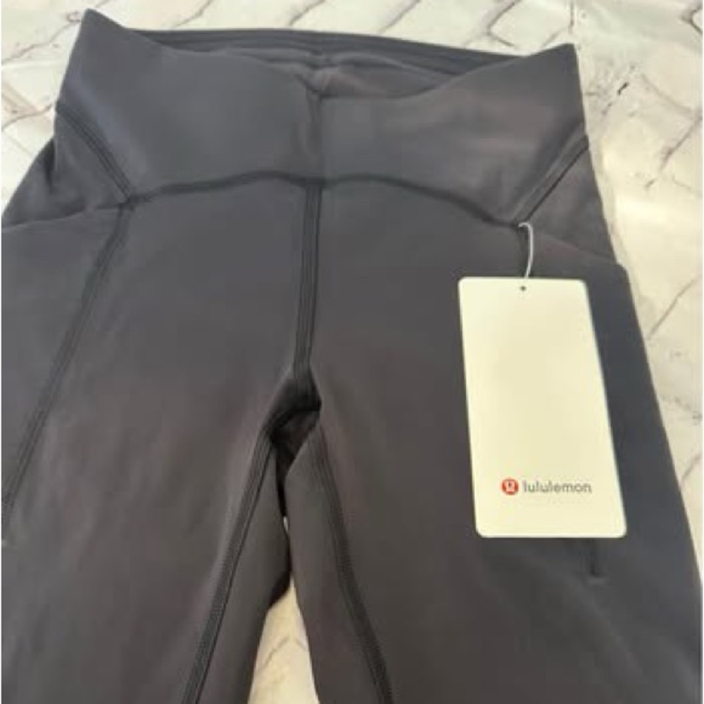 Women’s lululemon leggings - Size 4